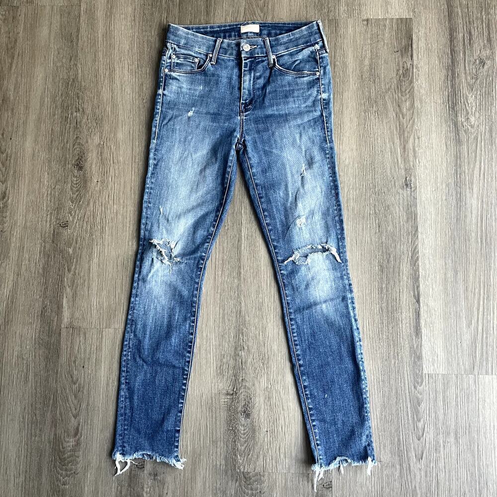 Mother Looker Ankle Fray Jean in Breaking the Law Women's 25​​​​